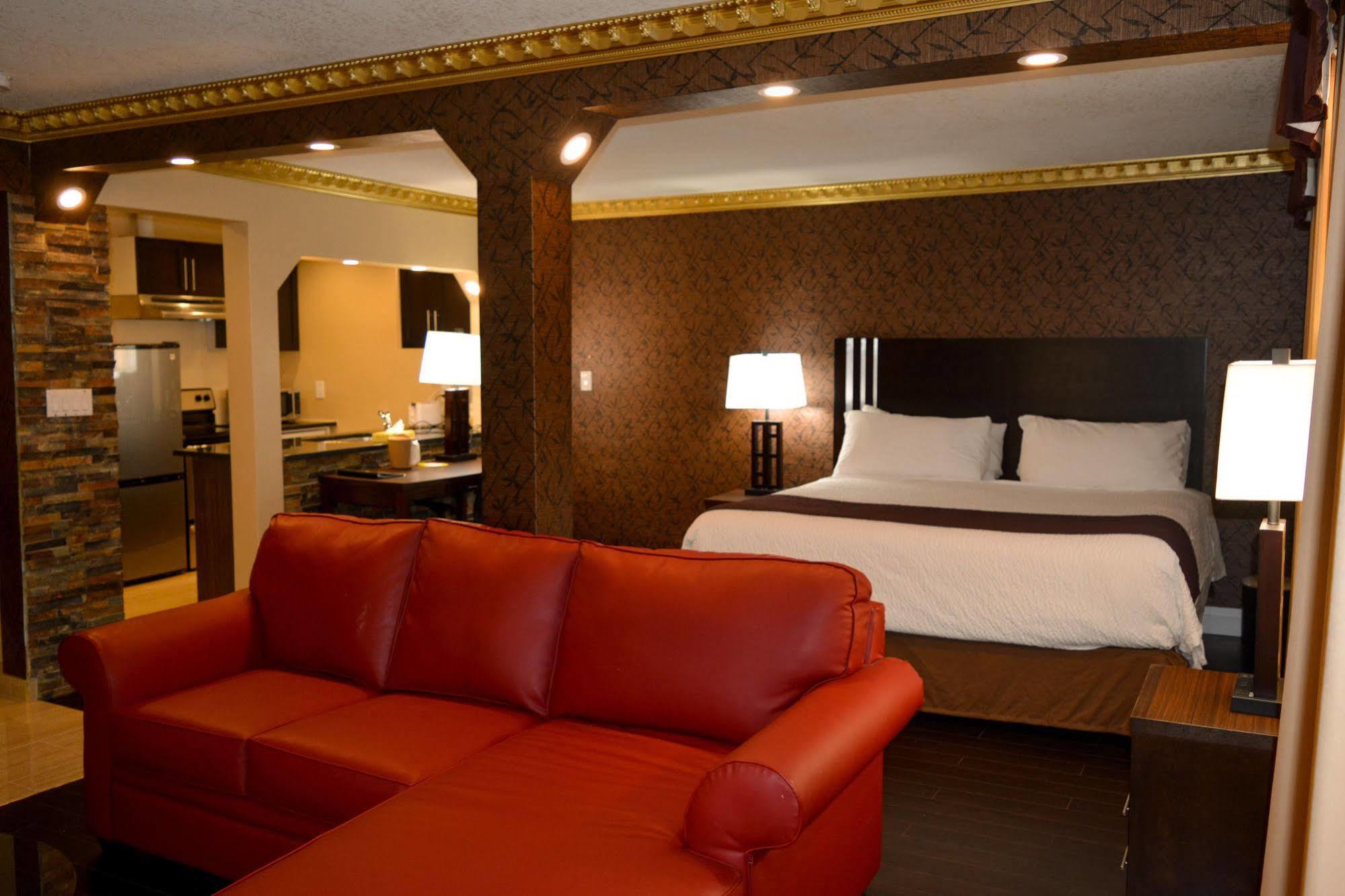 Days Inn By Wyndham Sylvan Lake Exterior photo